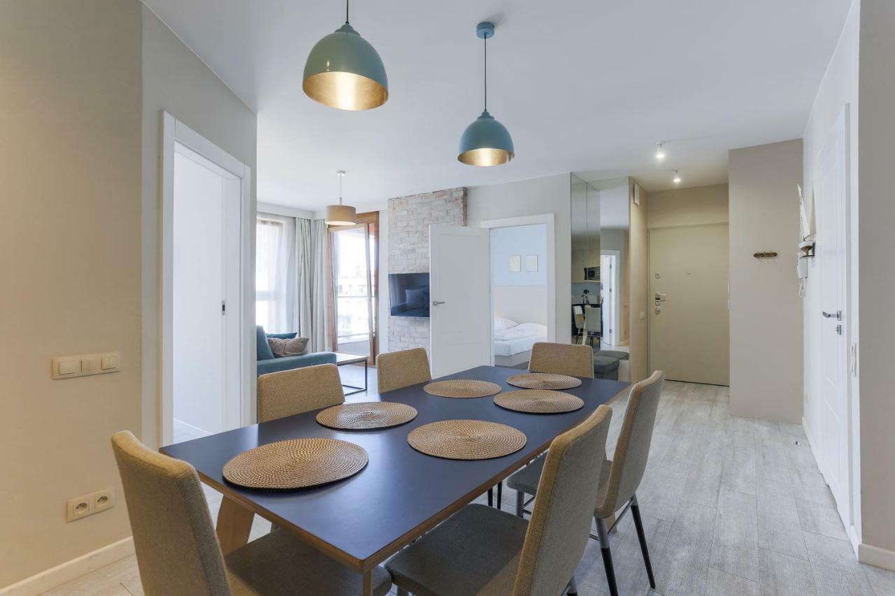 Unique Motlawa Riverbank Apartment Гданьск Экстерьер фото