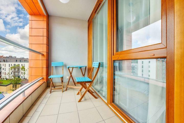 Unique Motlawa Riverbank Apartment Гданьск Экстерьер фото
